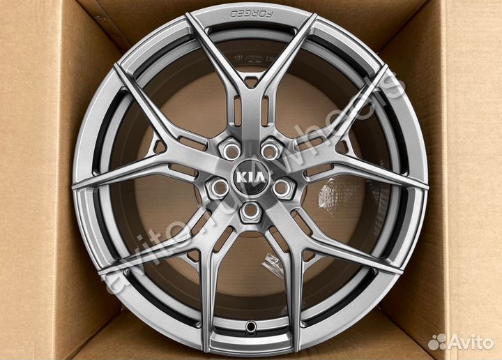 Кованые диски Kia Sorento R19 наличие
