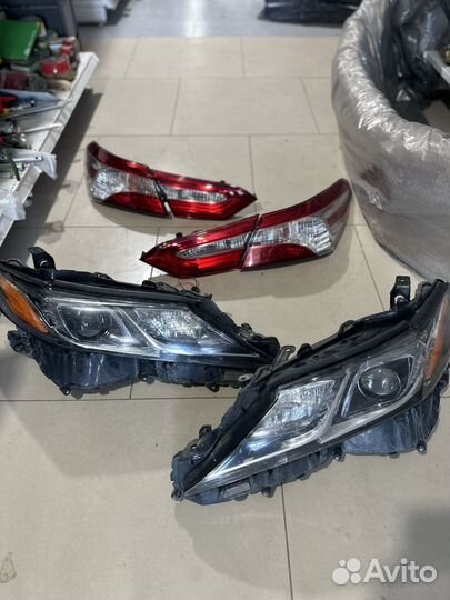 Toyota camry v70 Фары И Задние фонари