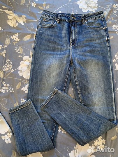 Джинсы женские