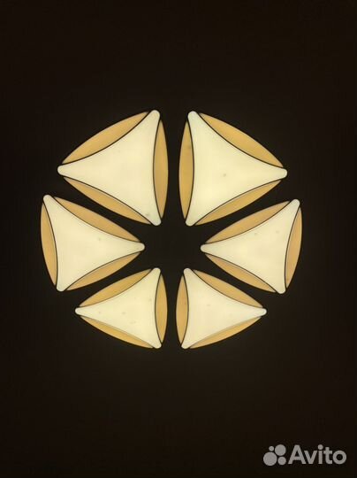 Люстра подвесная потолочная с пультом