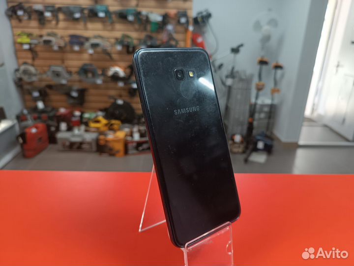 Смартфон Samsung Galaxy J4 Plus