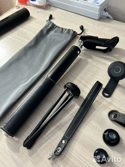 Штатив, селфи палка с пультом Bluetooth