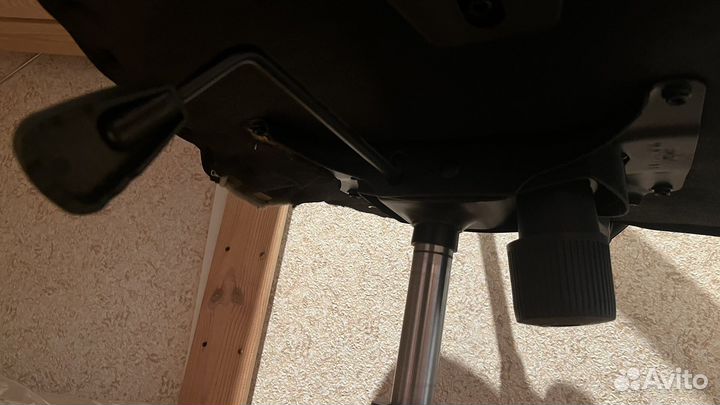 Компьютерное кресло