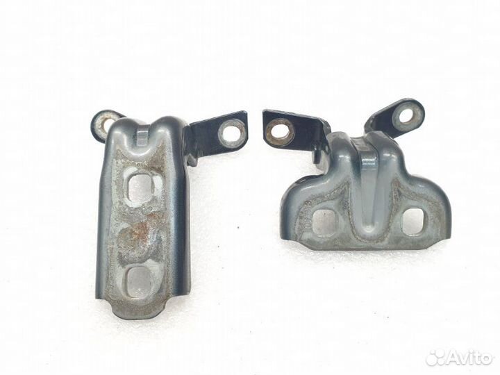 Петля двери задняя левая Chevrolet Cruze 1.6 F16D3