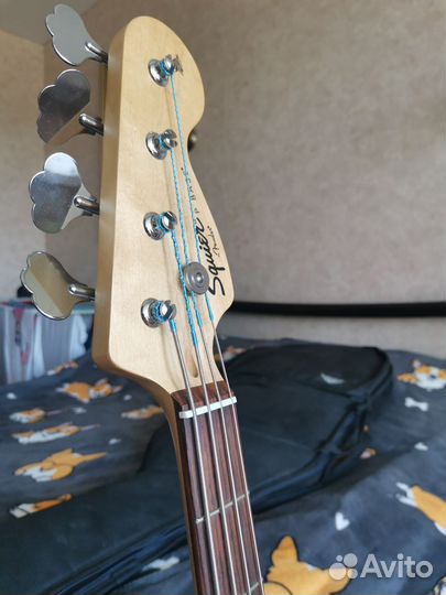Бас гитара fender squier precission affinity
