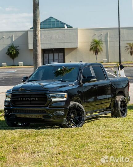 Диски 4Play R22x12 6x139.7 ET-44 Dodge Ram