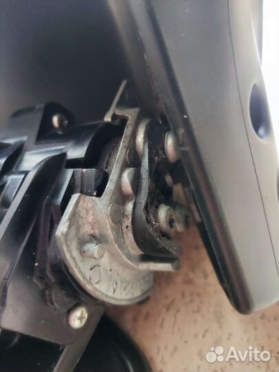 Зеркало правое Toyota Hilux