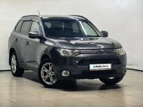 Mitsubishi Outlander 2.4 CVT, 2013, 138 500 км, с пробегом, цена 1 587 000 руб.