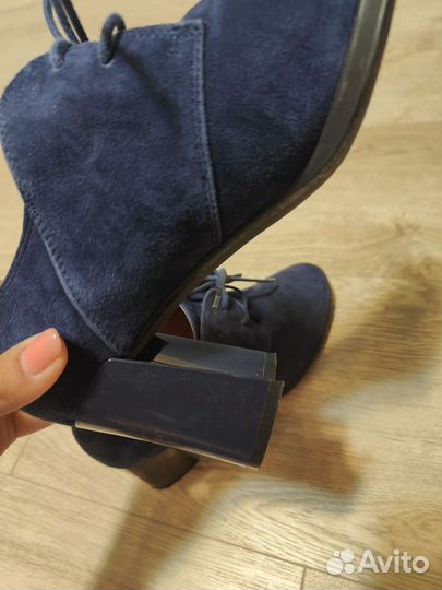 Ботильоны Martin Bester нат замша 38