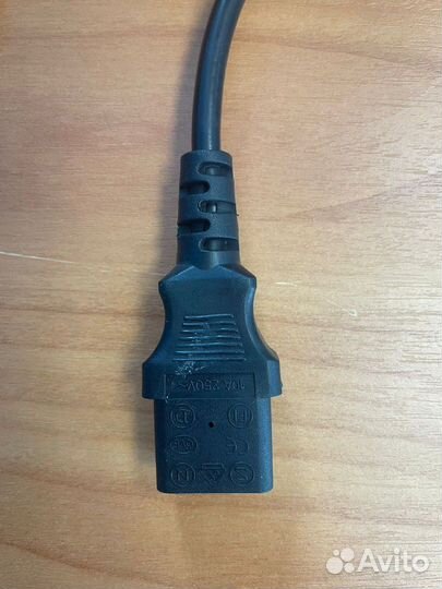 Кабель питания для компьютера