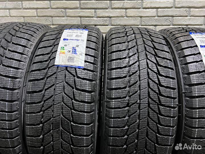 Triangle PL01 215/55 R17