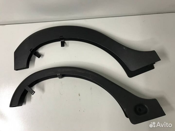 Накладки петель багажника Mercedes/ W211/ 2004