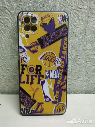 Чехол на телефон