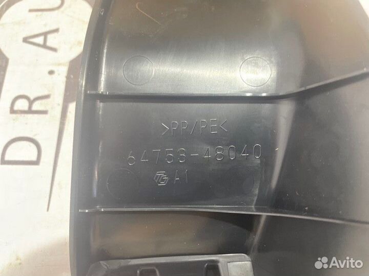 Обшивка багажника задняя правая RH Lexus Rx