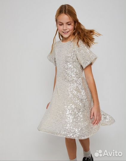 Платье с пайетками для девочки