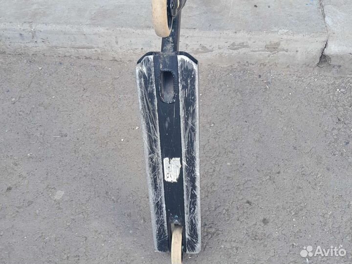 Трюковой самокат