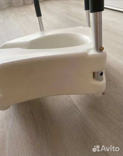 Сиденье-насадка на унитаз для пожилых и инвалидов