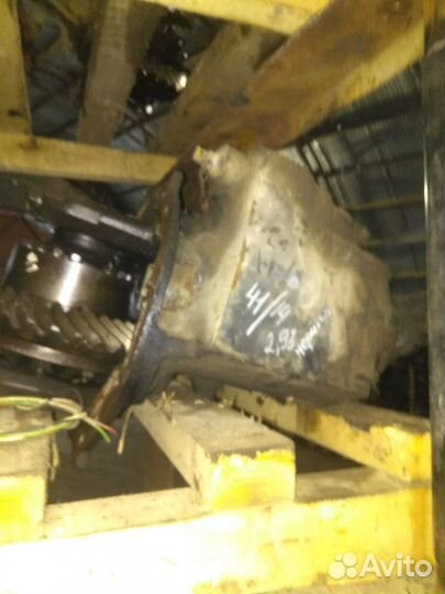 Редуктор задний Meritor RT40-145