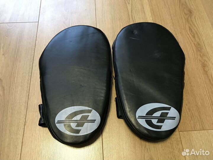 Лапы для единоборств / Боксерские лапы