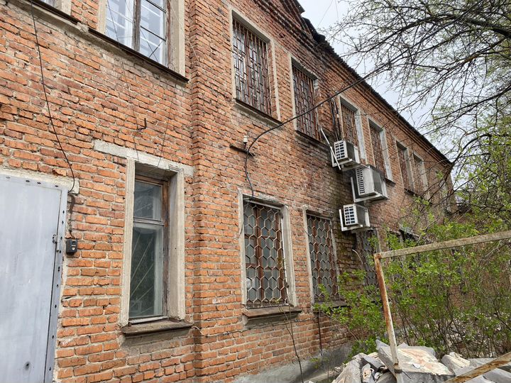 Помещение свободного назначения два этажа, 340 м²