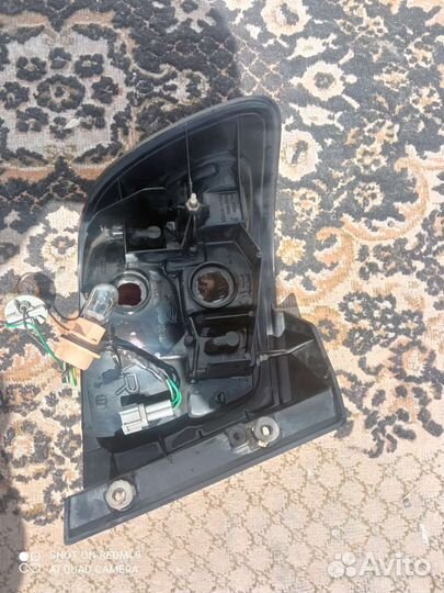 Фонарь задний правый Nissan Presage U30