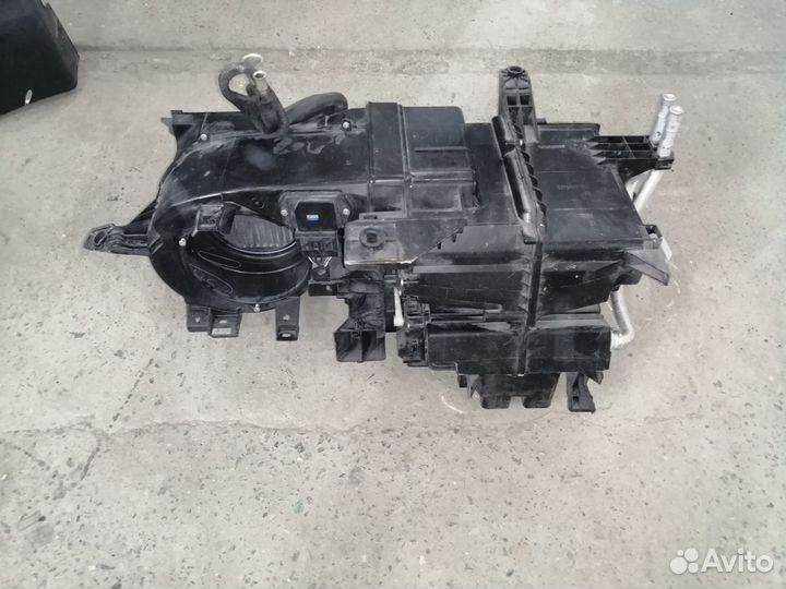 Отопитель печка Toyota Avensis T25 corolla 12