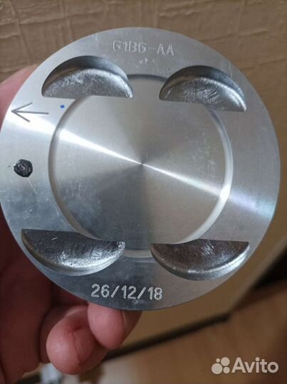 Оригинальные поршни на форд