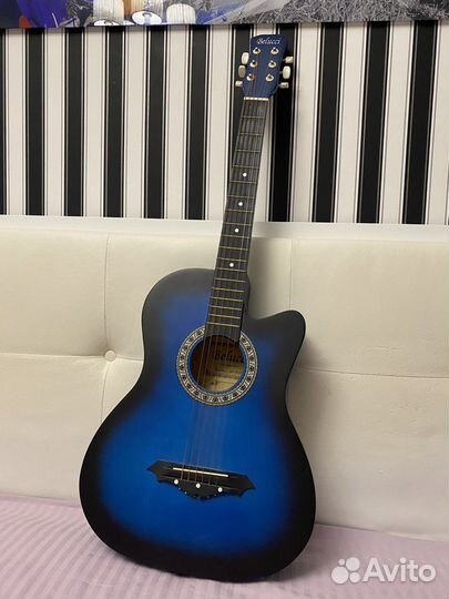 Акустическая гитара
