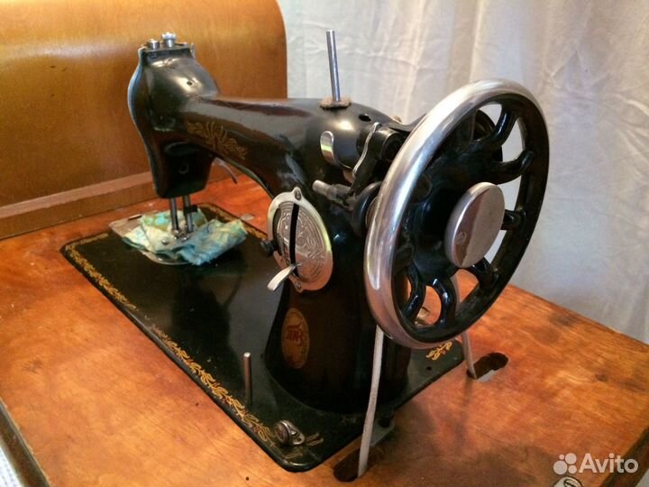 Швейная машинка ножная Подольск класса 1-А