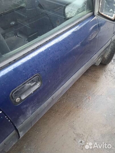 Передняя правая дверь Opel Vectra A Опель вектра а