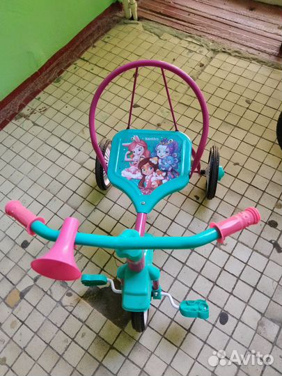 Детский трехколесный велосипед