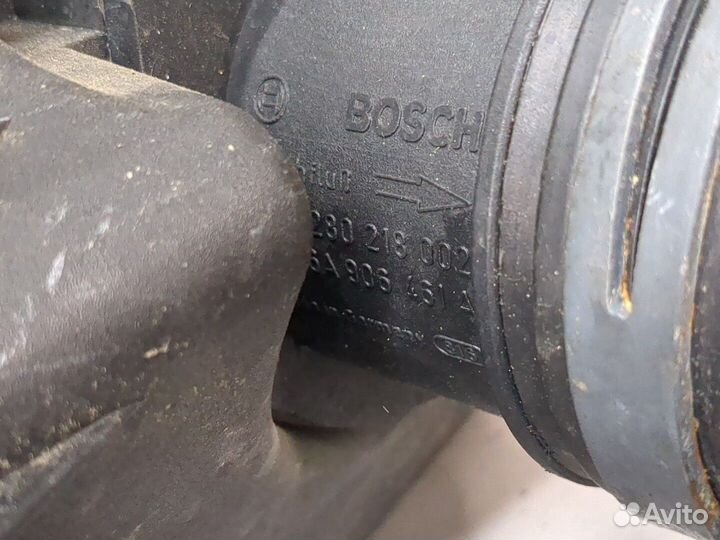 Корпус воздушного фильтра Volkswagen Golf 4, 1999