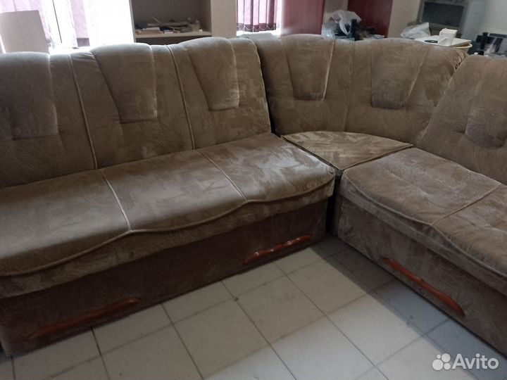 Угловой диван