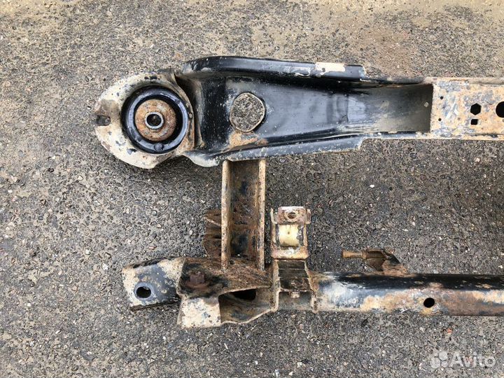 Задний подрамник Ford Focus 2 универсал