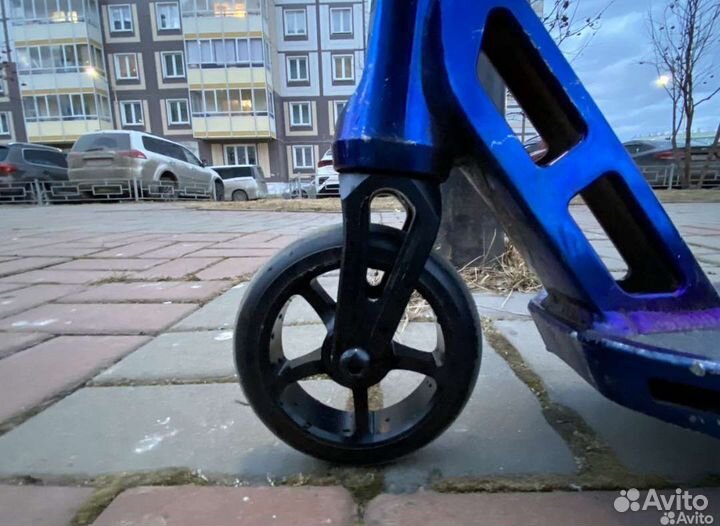 Трюковой самокат