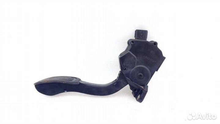 Педаль газа Toyota Land Cruiser J200 2012