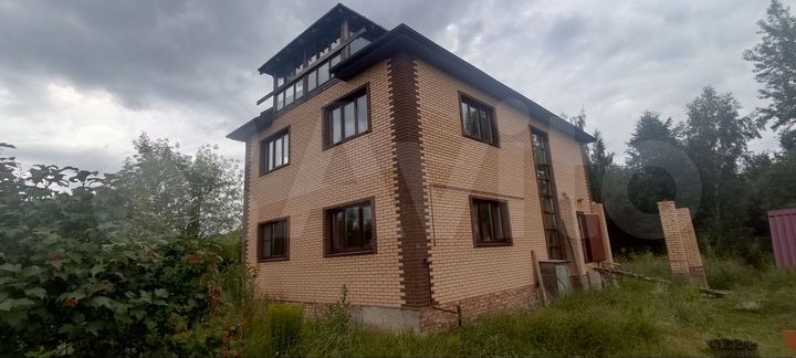 Дом 314 м² на участке 6 сот.
