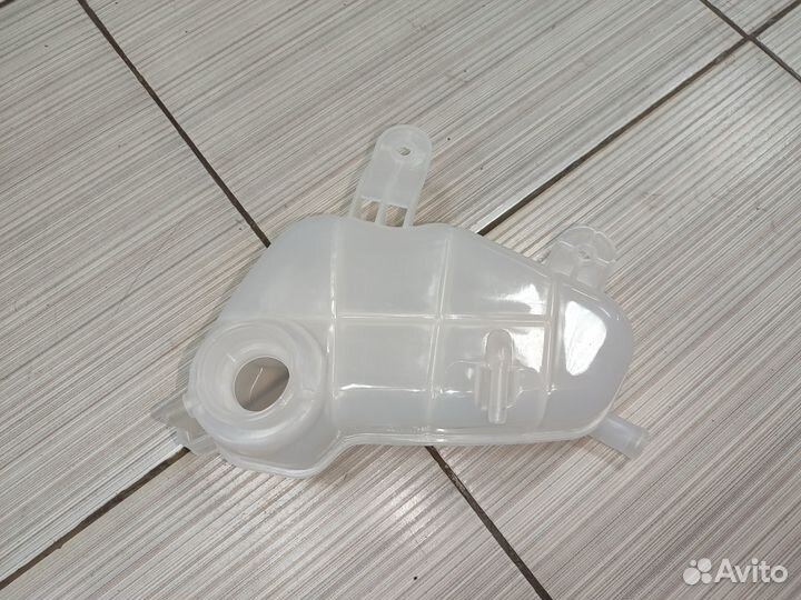 Бачок расширительный Chevrolet Cobalt Aveo T300