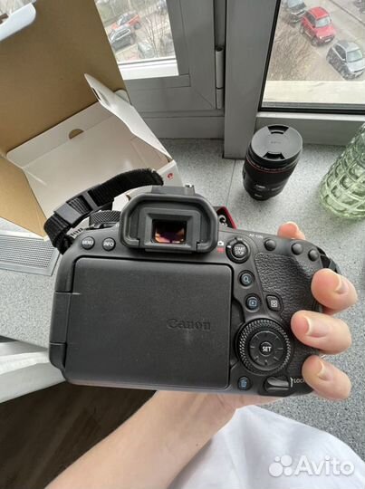 Зеркальный фотоаппарат canon 6d mark ii body