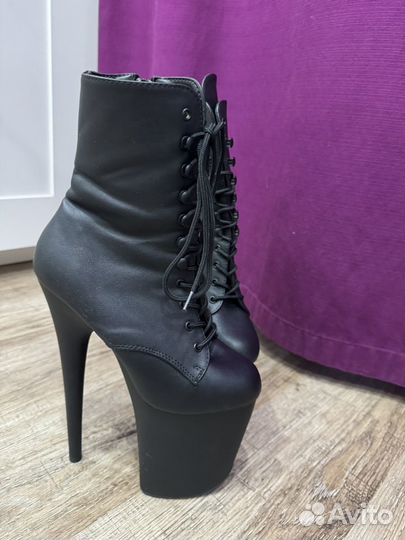 Стрипы тройки pleaser 36р