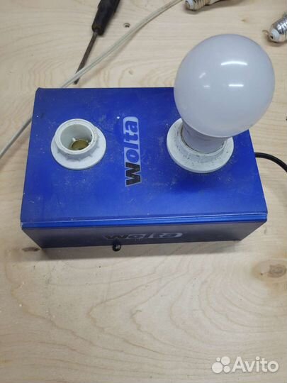 Прибор для проверки лампочек