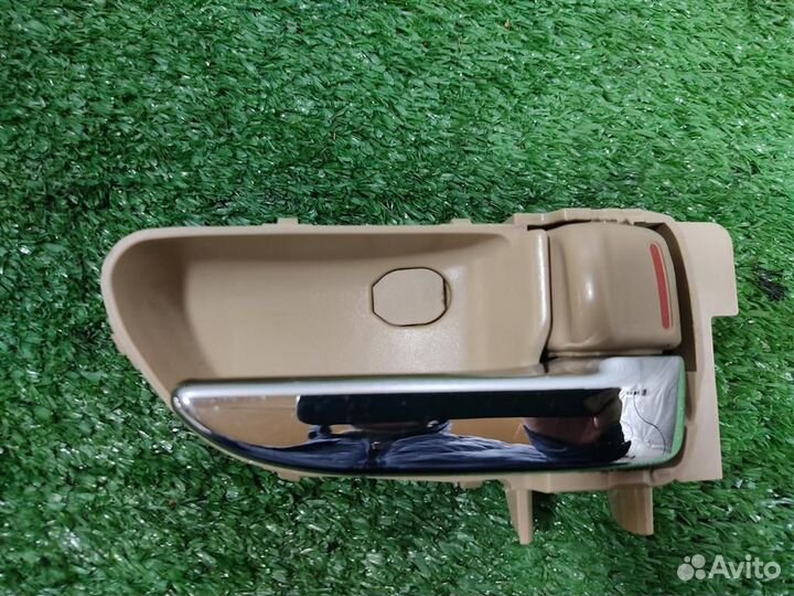 Ручка двери внутренняя правая Subaru Tribeca WX 2