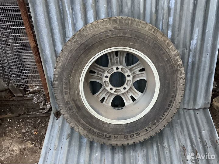 Колесо Nokian зима шипы 265/70/R17 Lx 470 Lc 100