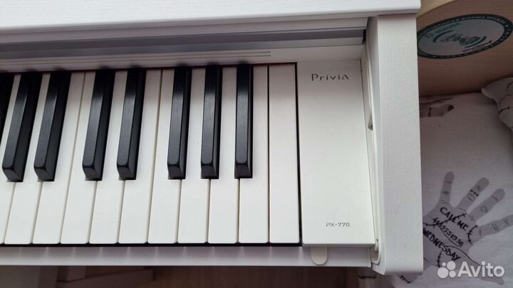 Цифровое пианино casio px-770 белое