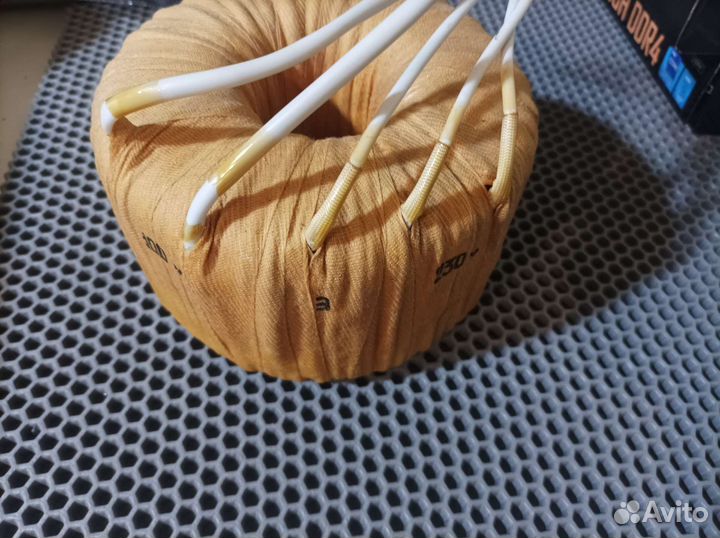 Трансформатор 220в 100В 1,5кВт