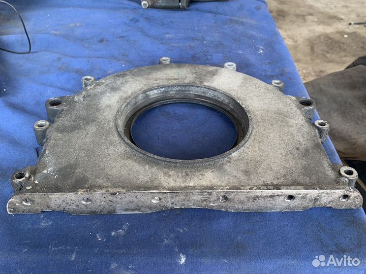 Крышка двигателя передняя Scania 2030670