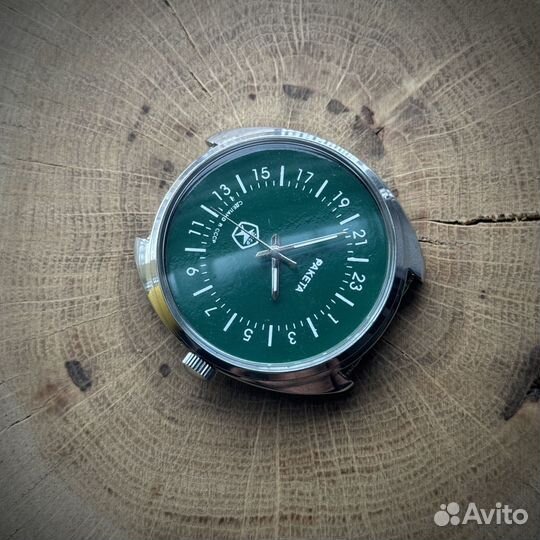 Ракета Зеленая Знак качества СССР - наручные часы