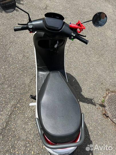 Электроскутер Ninebot E125