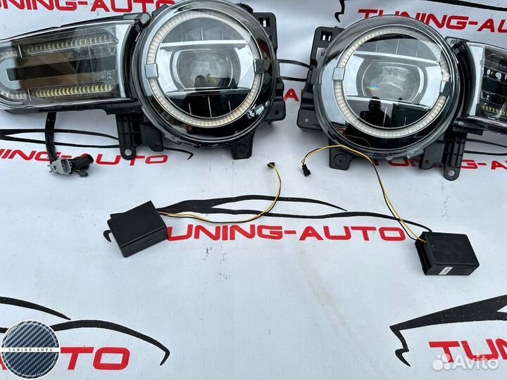 Фары Toyota FJ Cruiser