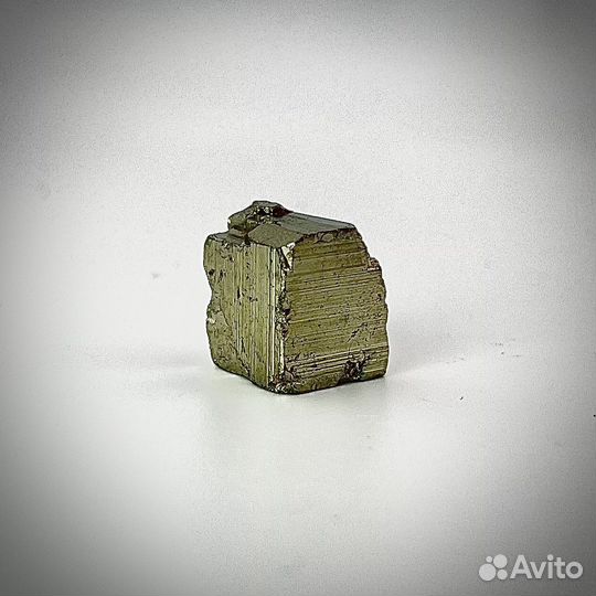 Самородок Пирита минерал натуральный камень